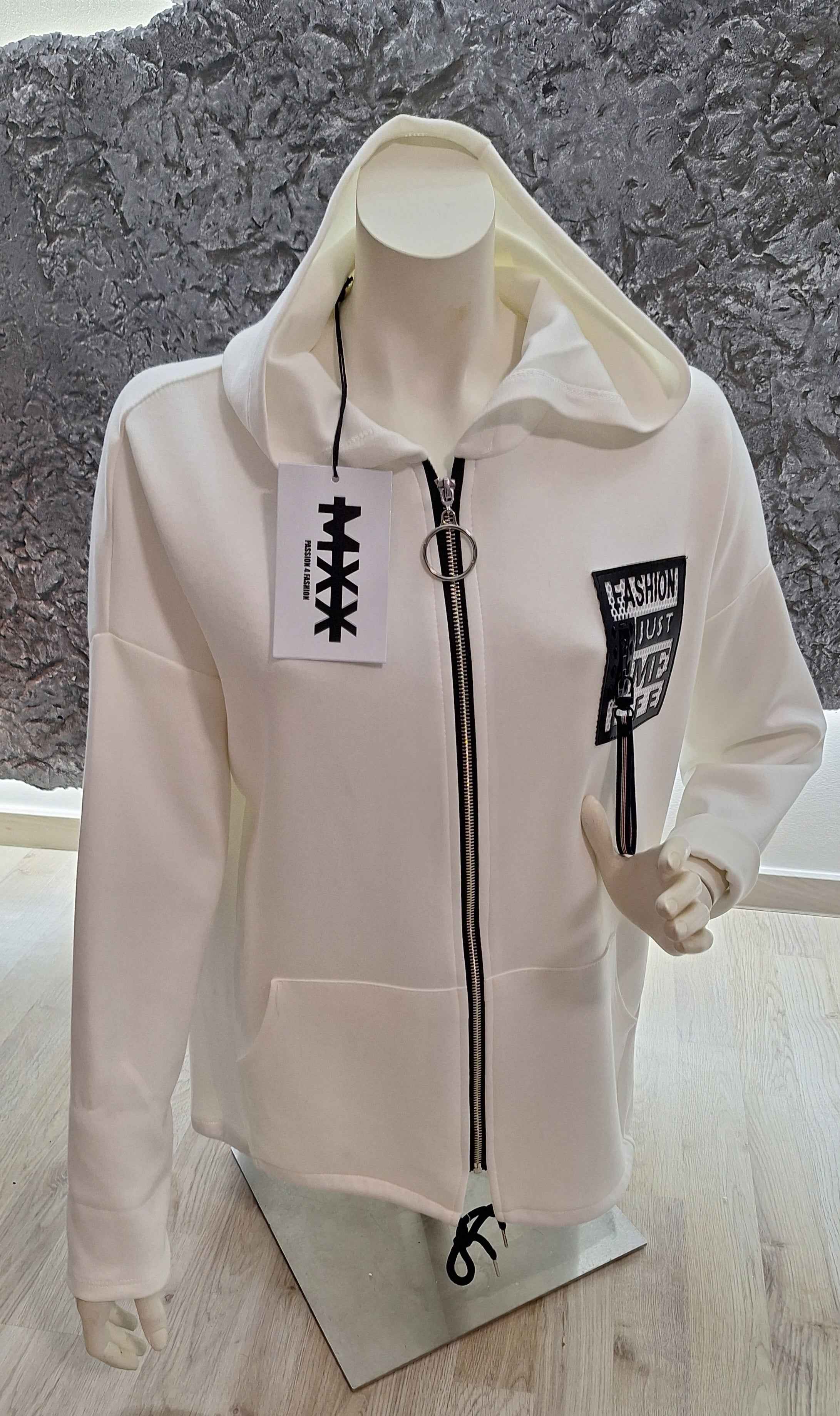 Jacke mit Charaktervoller Applikation und Kapuze - Nicky's Kleiderstuebchen