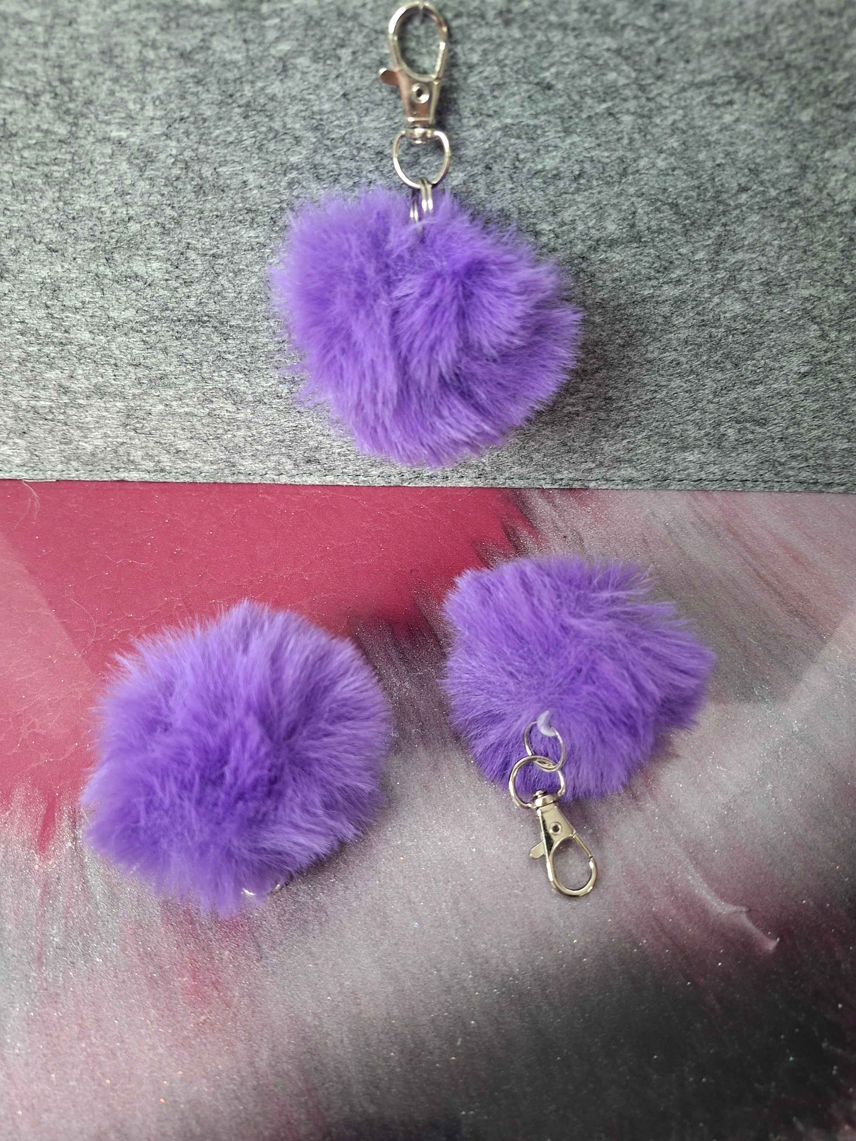 Puschel Anhänger Kaninchenfell - Stilvolles Accessoire für jeden Anlass - Nicky's Kleiderstuebchen