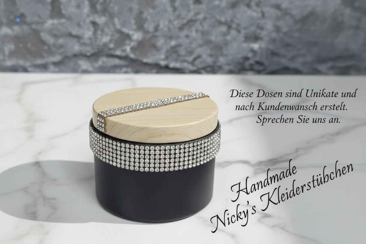 Handmade Nicky's Kleiderstuebchen  Kerzen In Dosen In Verschieden Düften - Nicky's Kleiderstuebchen