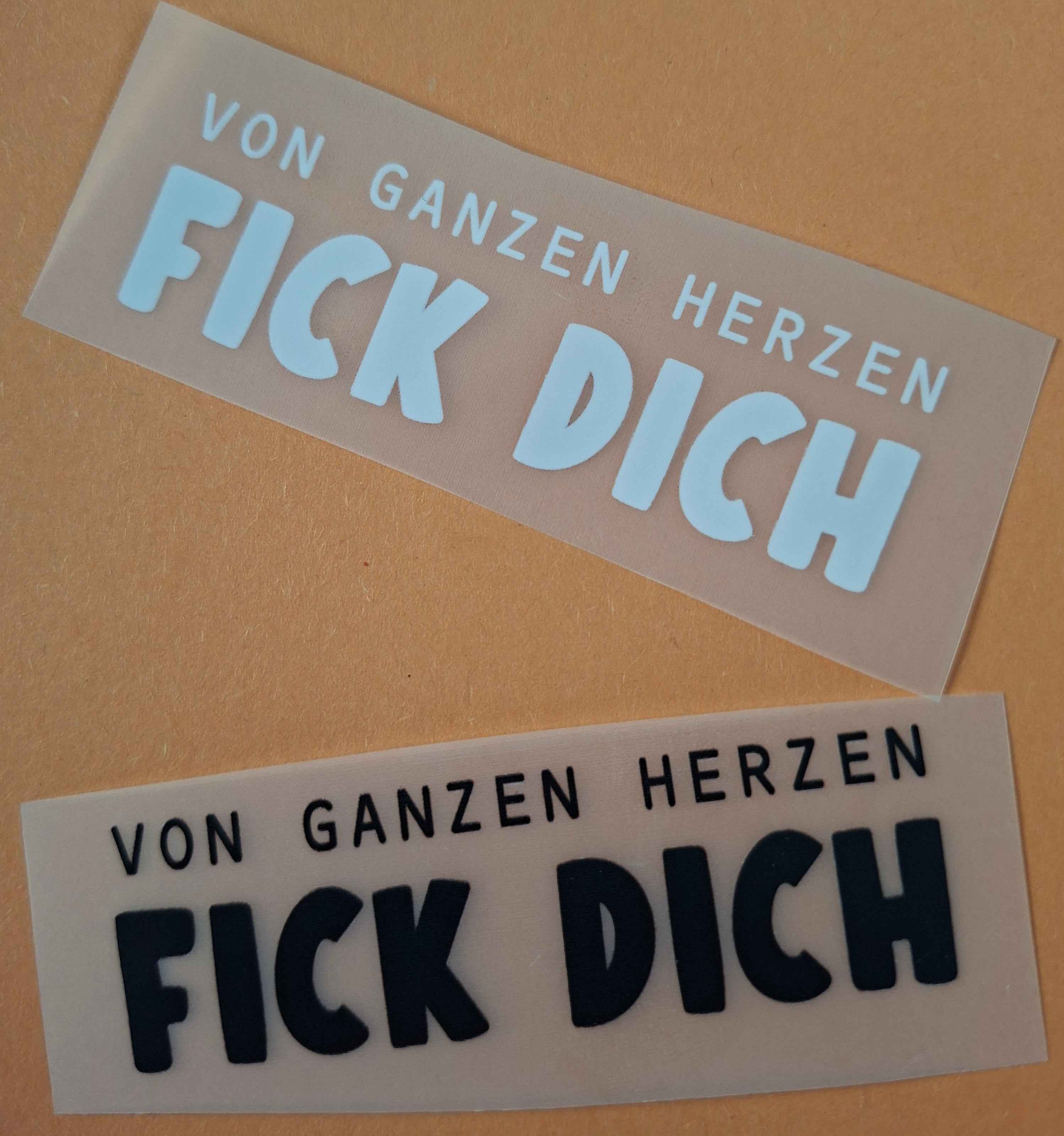 Personalisierte T-Shirts für jeden Anlass – Einzigartige Kleidung mit Bügelbildern und Sprüchen aller Art - Nicky's Kleiderstuebchen