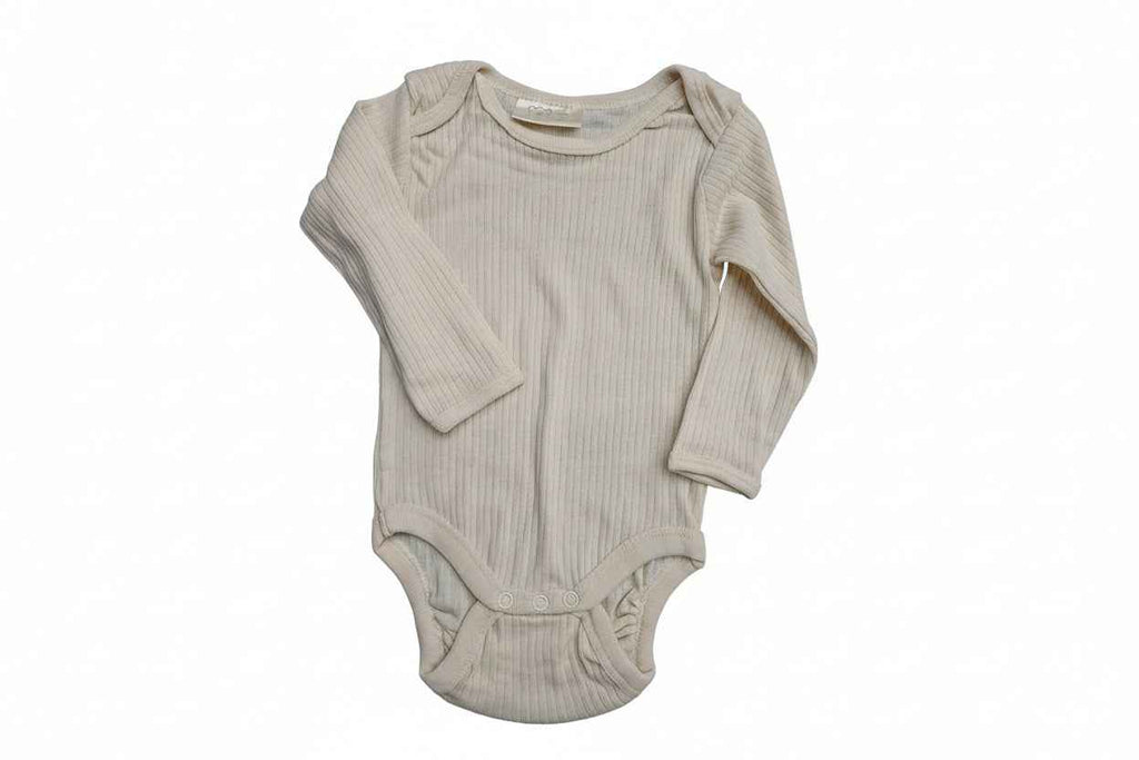 Personalisierte Baby-Bodys in vielen Farben, und jedes kann mit Sprüchen oder Motiven hergestellt werden. - Nicky's Kleiderstuebchen