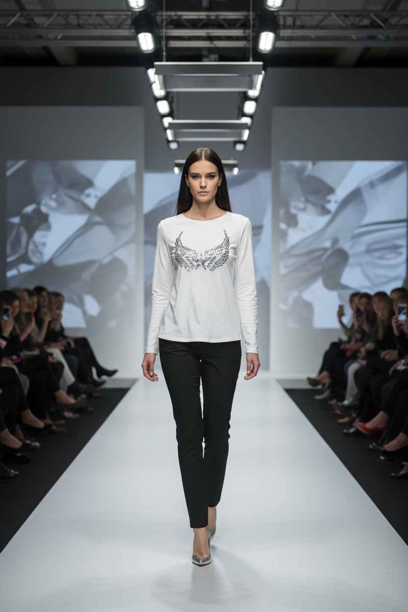 Langarmshirt mit Paillettenflügeln – Glamouröses Damenoberteil für jeden Anlass - Nicky's Kleiderstuebchen